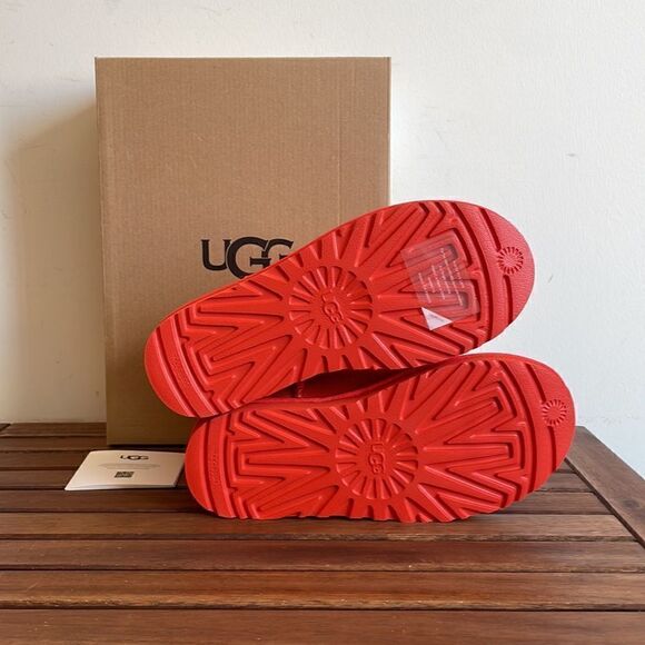 UGG Classic Mini II Boots Hazard Orange USA Women Size 6/UK 4/EU 37 - Picture 12 of 15